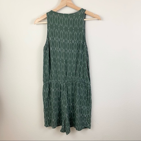 ✨5 FOR $25✨  Merona Green Pattern Sleeveless Drawstring Romper - Picture 3 of 9